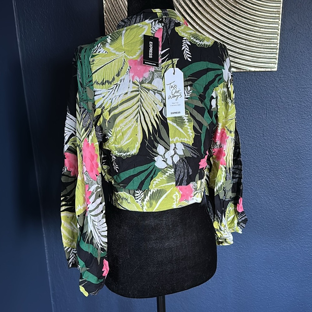 Express Floral Top - Picture 4 of 4